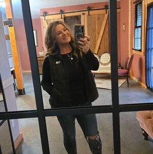 Meet your Posher, Felicia